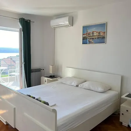 With Parking Space Jadranovo, Crikvenica - 23436 Apartment *