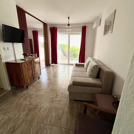 With Parking Space Jadranovo, Crikvenica - 23436 Apartman *