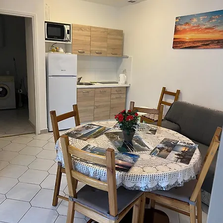 With Parking Space Jadranovo, Crikvenica - 23436 Apartman Jadranovo